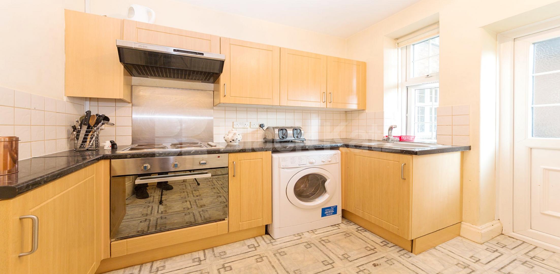 			NEW INSTRUCTION, 3 Bedroom, 1 bath, 1 reception Flat			 Tudor Way, Acton Town